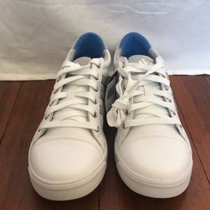 BRAND NEW! Golf shoes